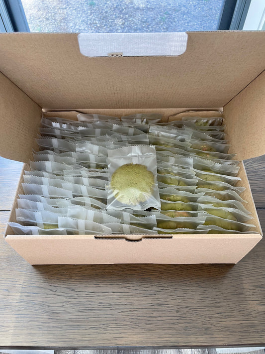 Matcha Cookie (Almond Filling)